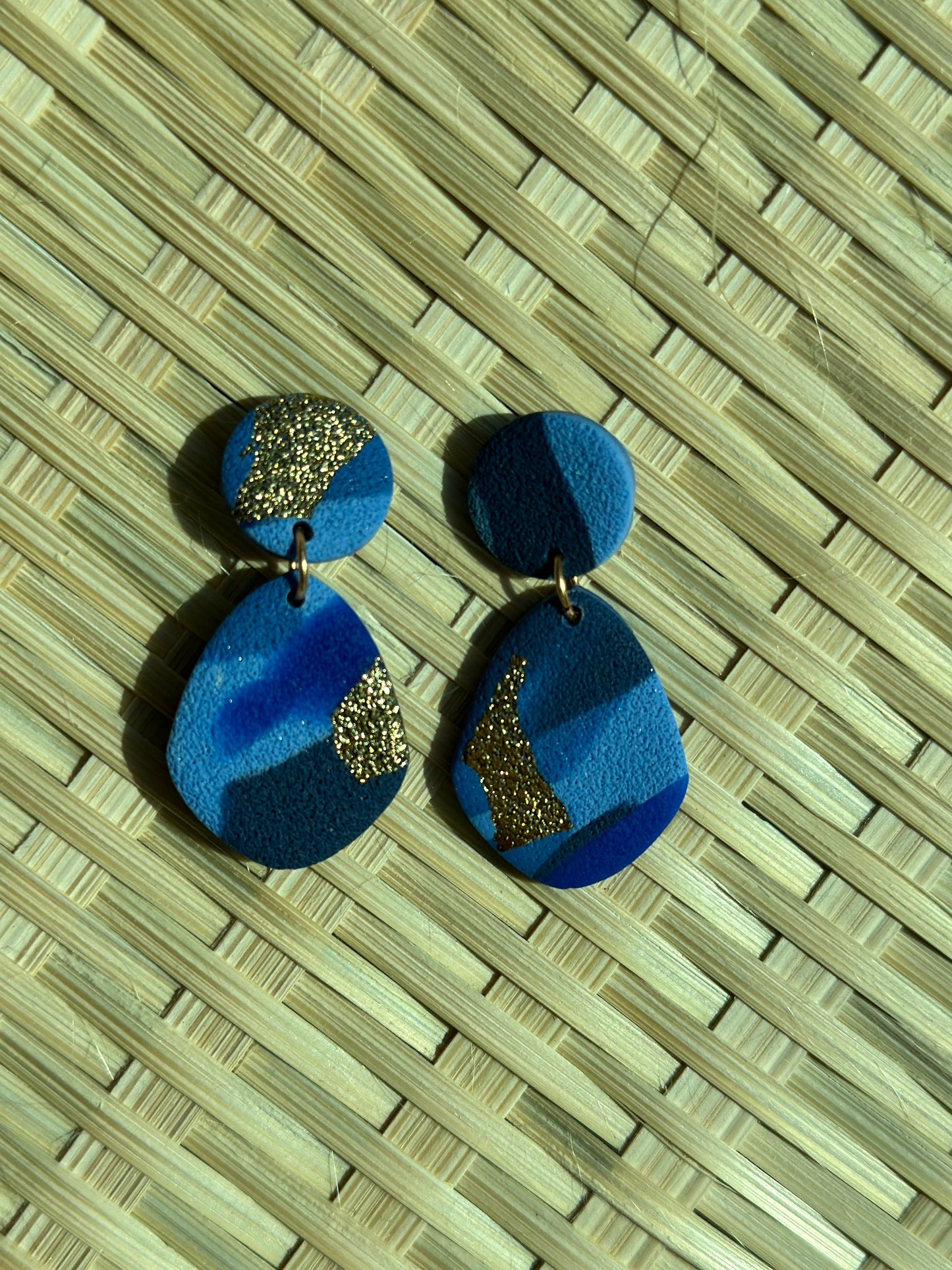 Blue short dangle