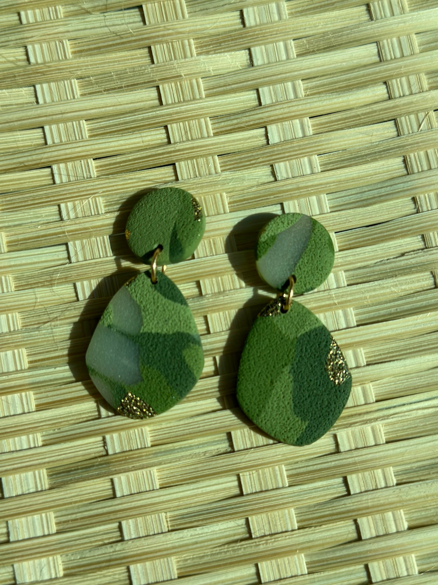 Green short dangle